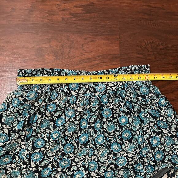 Free People blue floral shorts size XL - Picture 10 of 10